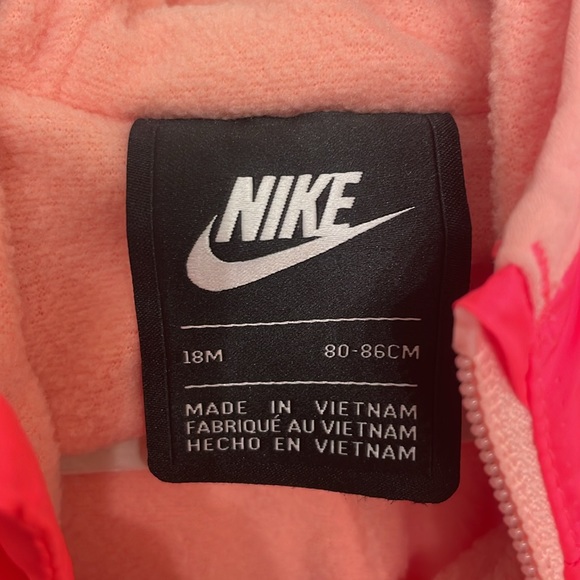 Baby Girl Nike Cire Snowsuit with Foldover Footies - Picture 4 of 5